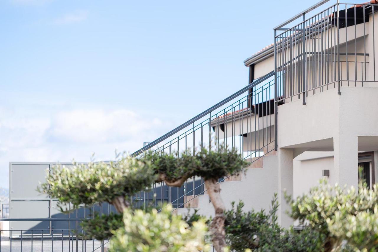 Villa La Matta Apartments And Luxury Suites Sanremo Exteriör bild